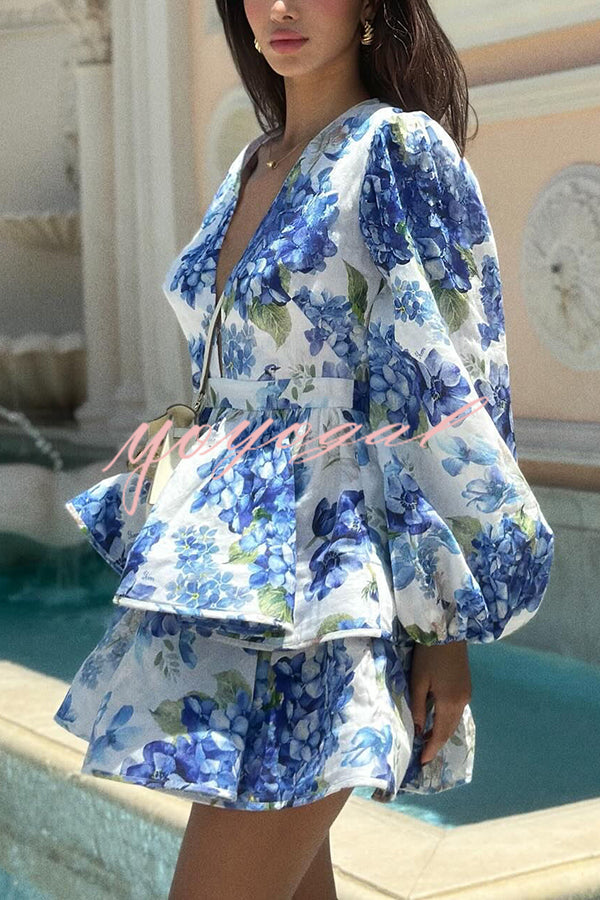 Feminine and Sexy Floral Print Deep V-neck Balloon Sleeve Tiered Mini Dress